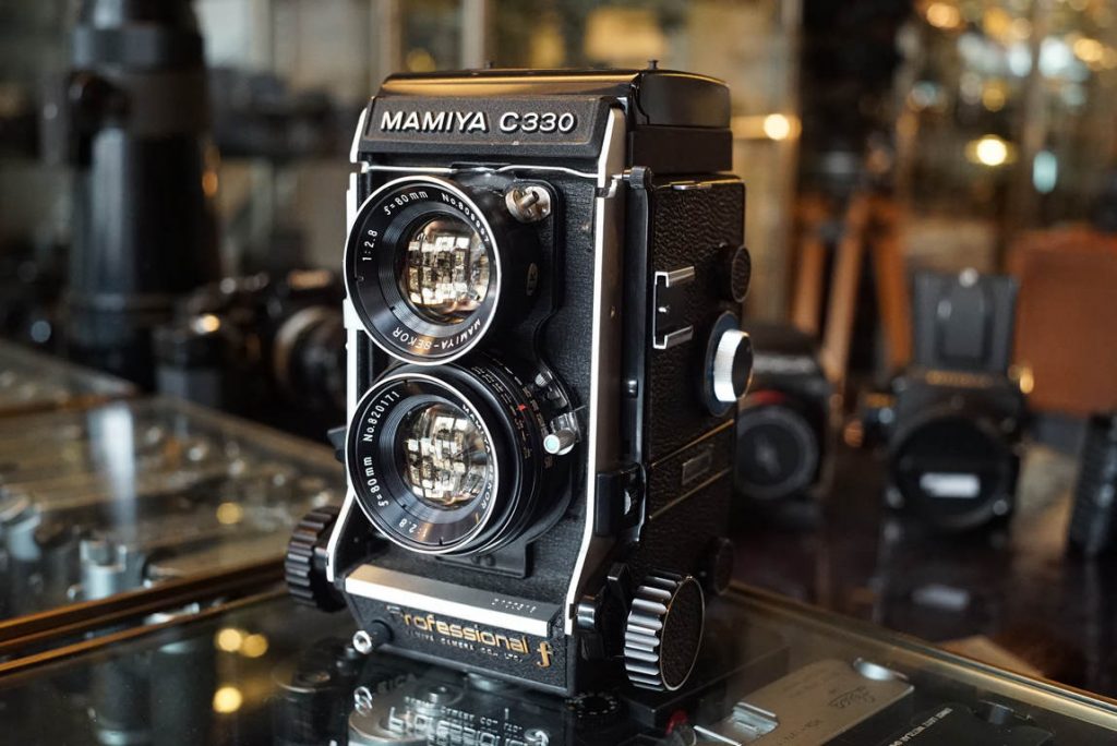 Mamiya C330 pro F camera with Mamiya Sekor 2.8 / 80mm lens – Rental
