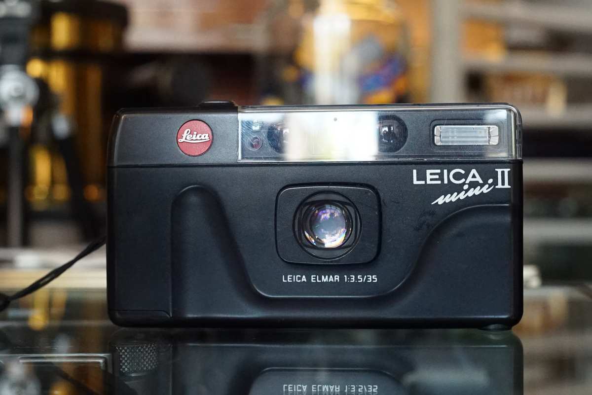 leica mini compact film camera