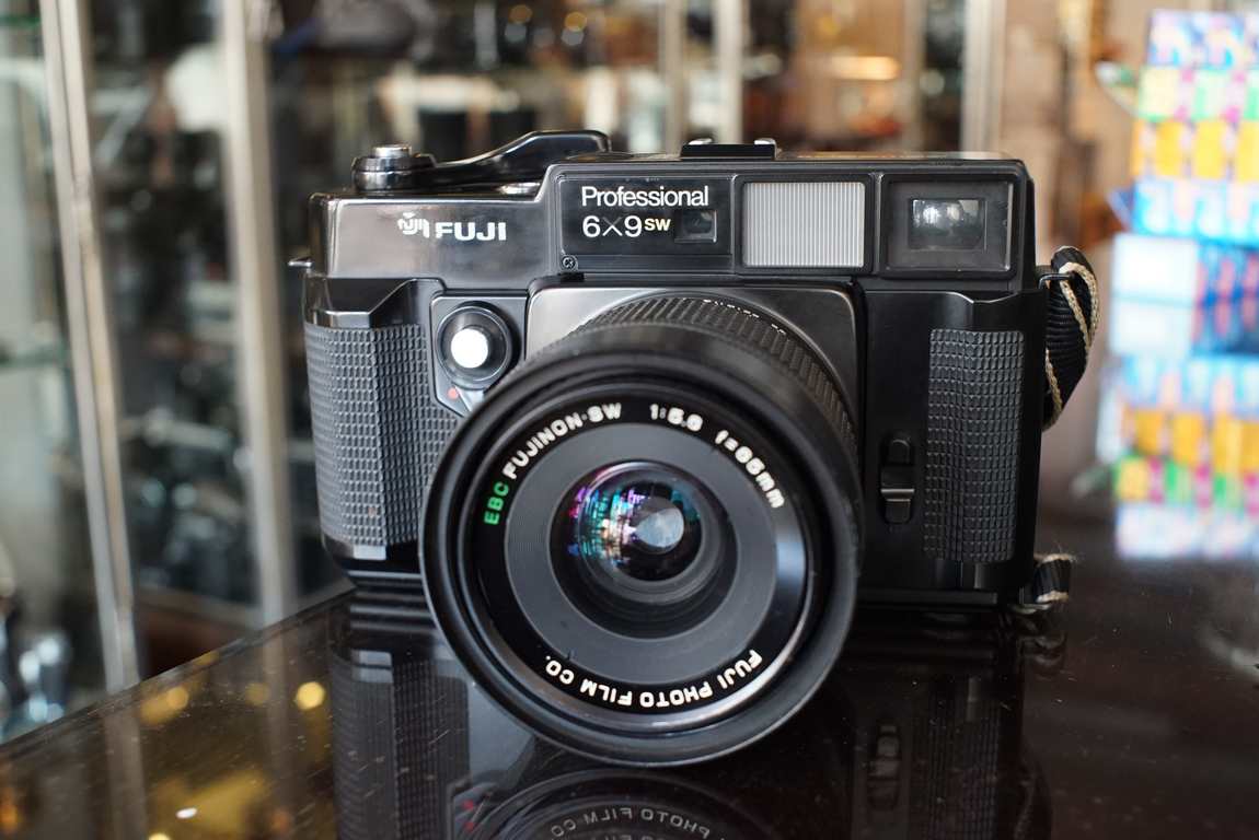 Fuji GSW690II medium format rangefinder